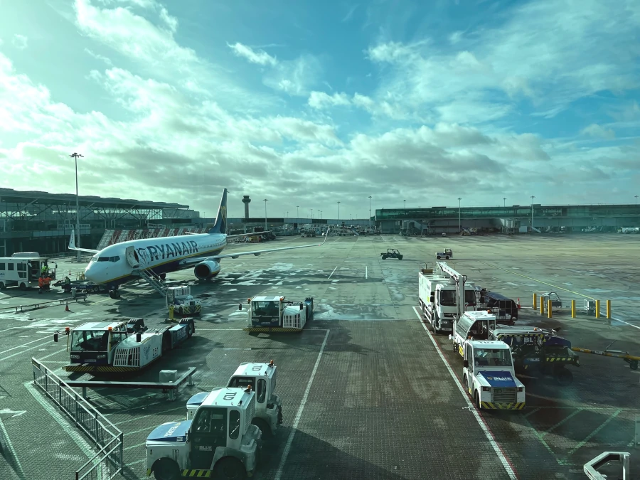 Stansted Airport is located 68 km (42 miles) from Central London.