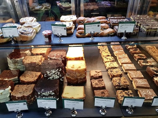starbucks-stansted-airport-airside